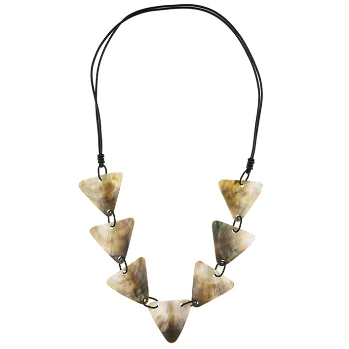 UG080 Triangular plate necklace with leather cord