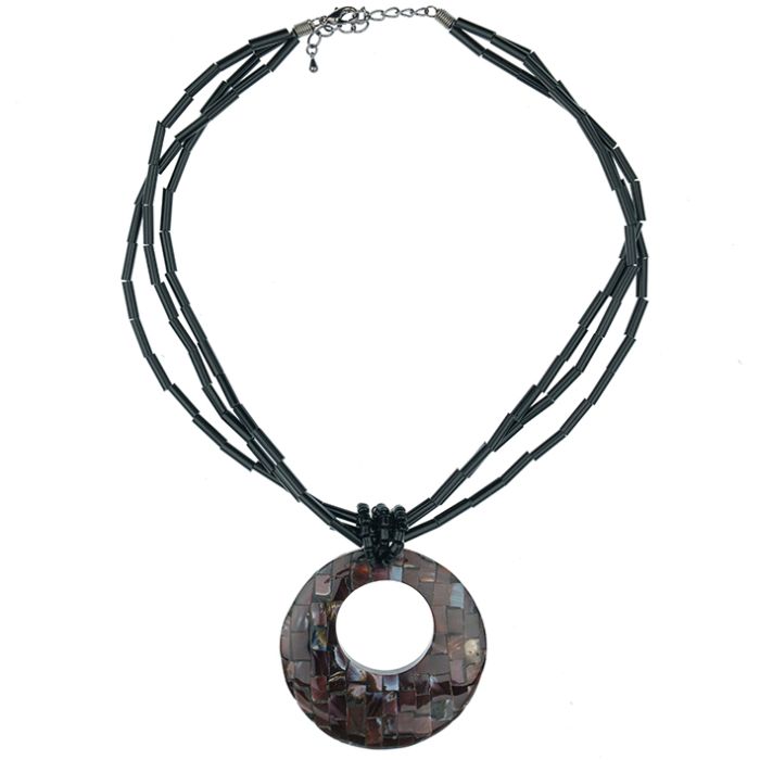 UG201 Necklace Mother of Pearl Disc