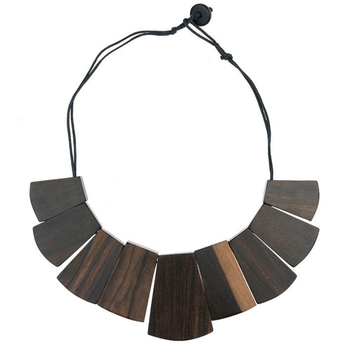 UG242 Wooden plate necklace